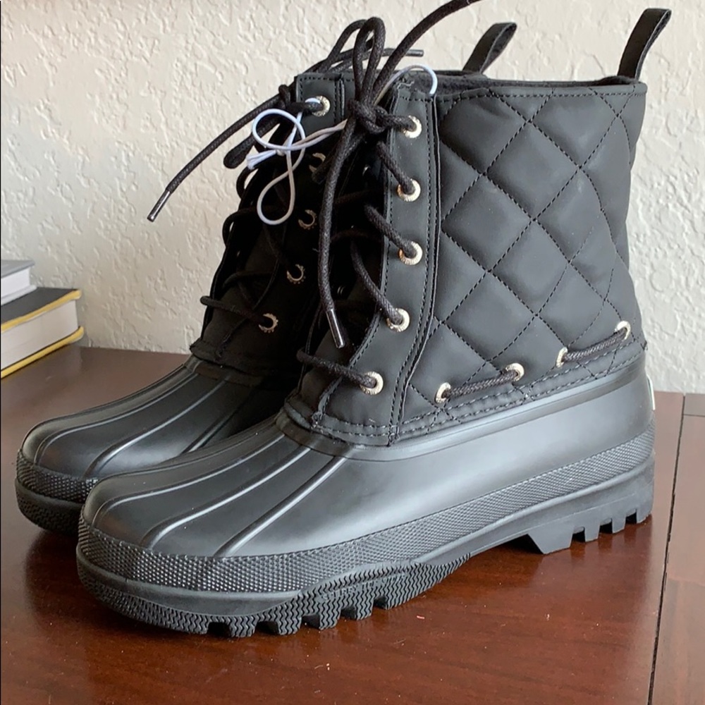 Sperry quilted gosling boots waterproof